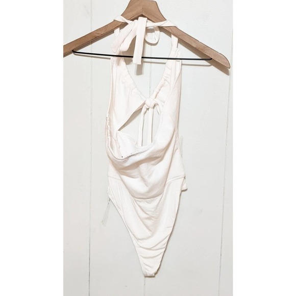 Princess Polly Womens London Halter Bodysuit Size 4 White Cutout Tie Front - Picture 4 of 6